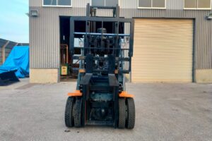 サムネイル: トヨタフォークリフト7FD25　ディーゼル　ダブルタイヤ　ヒンジド　