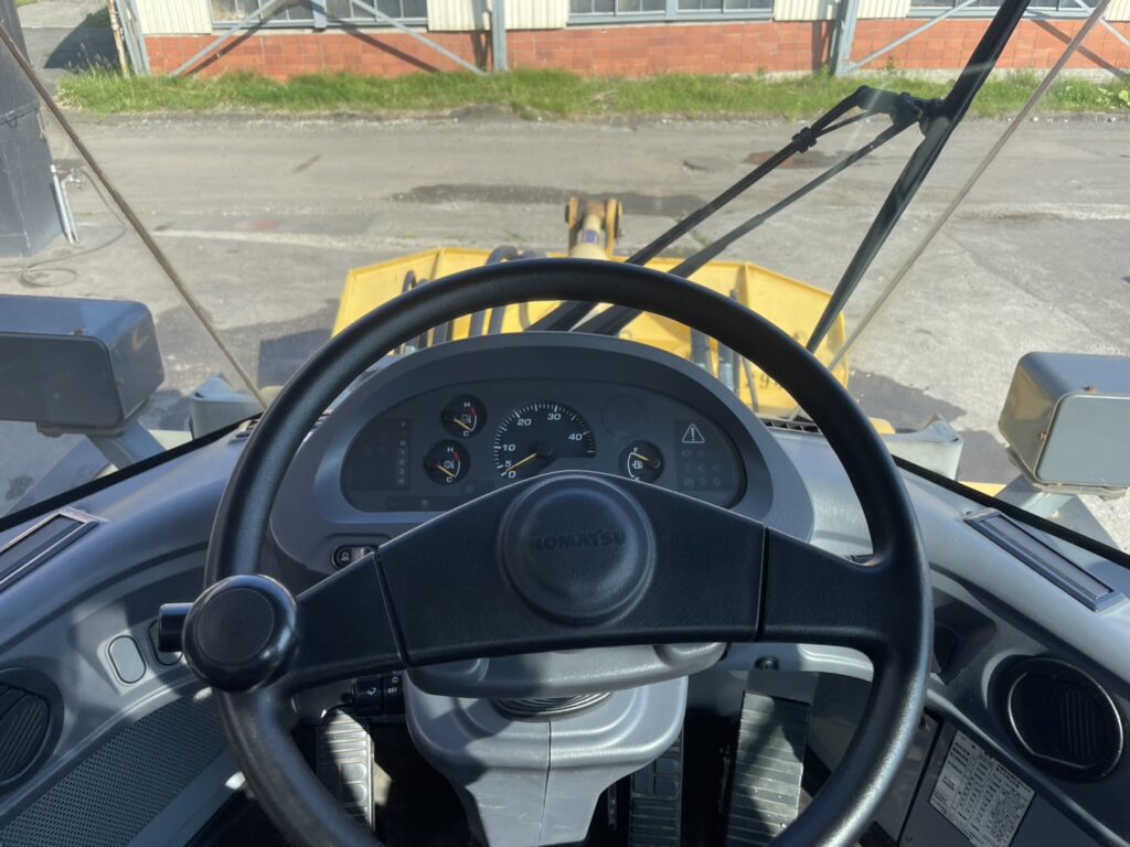 平成26年　コマツWA100-6Y　1.3㎥　ワンタッチ　車検令和9年4月