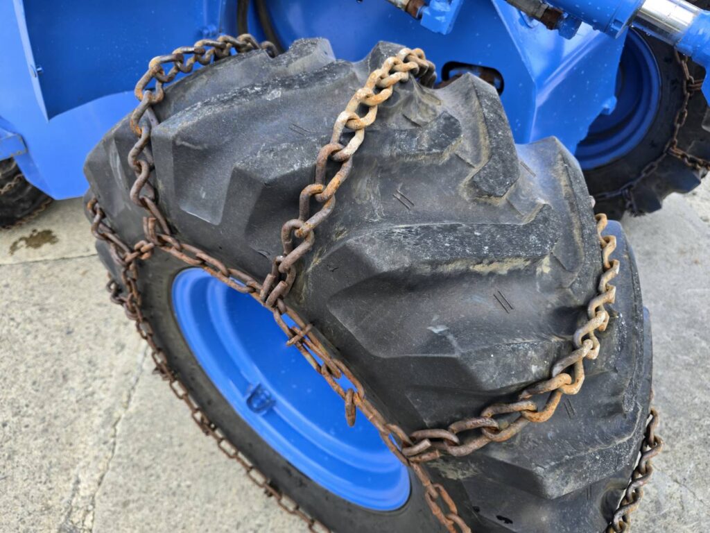 平成14年　ＴＣＭ　Ｌ４-２　タイヤチェーン付　0.4㎥