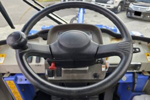 サムネイル: 平成14年　ＴＣＭ　Ｌ４-２　タイヤチェーン付　0.4㎥