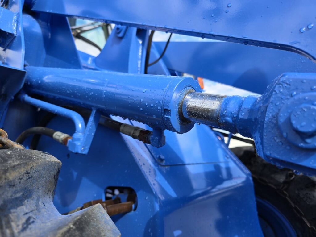 平成14年　ＴＣＭ　Ｌ４-２　タイヤチェーン付　0.4㎥