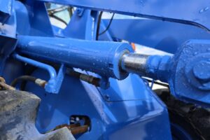 サムネイル: 平成14年　ＴＣＭ　Ｌ４-２　タイヤチェーン付　0.4㎥