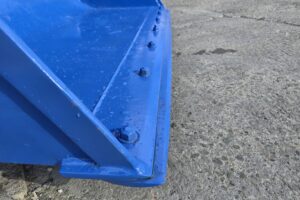 サムネイル: 平成14年　ＴＣＭ　Ｌ４-２　タイヤチェーン付　0.4㎥