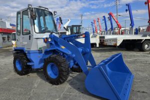 サムネイル: 平成14年　ＴＣＭ　Ｌ４-２　タイヤチェーン付　0.4㎥