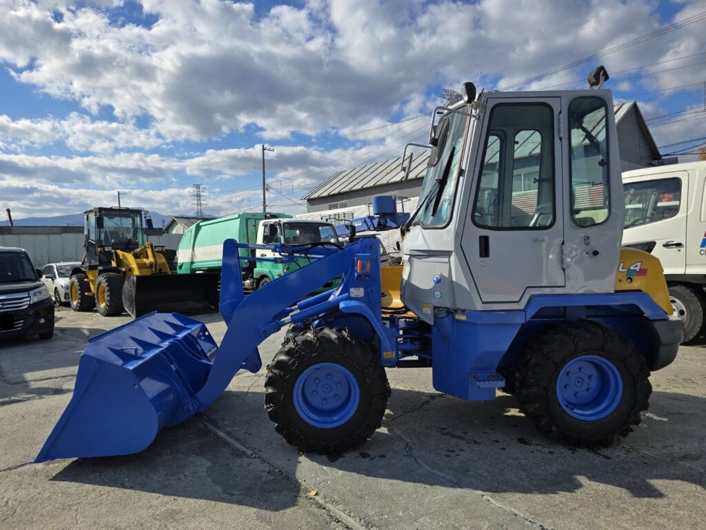 平成14年　ＴＣＭ　Ｌ４-２　タイヤチェーン付　0.4㎥