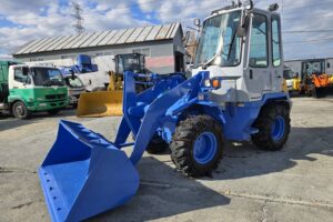 サムネイル: 平成14年　ＴＣＭ　Ｌ４-２　タイヤチェーン付　0.4㎥