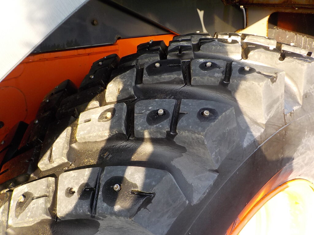 平成25年　日立　ホイールローダー　ZW140　★スノウプラウ★ノーマルバケット付★Wキャビン★エアコン★