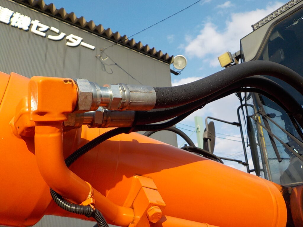 平成25年　日立　ホイールローダー　ZW140　★スノウプラウ★ノーマルバケット付★Wキャビン★エアコン★