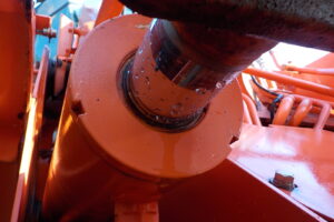 サムネイル: 平成25年　日立　ホイールローダー　ZW140　★スノウプラウ★ノーマルバケット付★Wキャビン★エアコン★