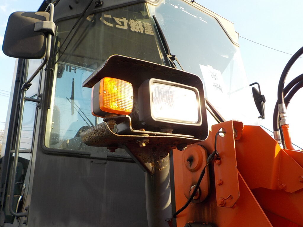 平成25年　日立　ホイールローダー　ZW140　★スノウプラウ★ノーマルバケット付★Wキャビン★エアコン★