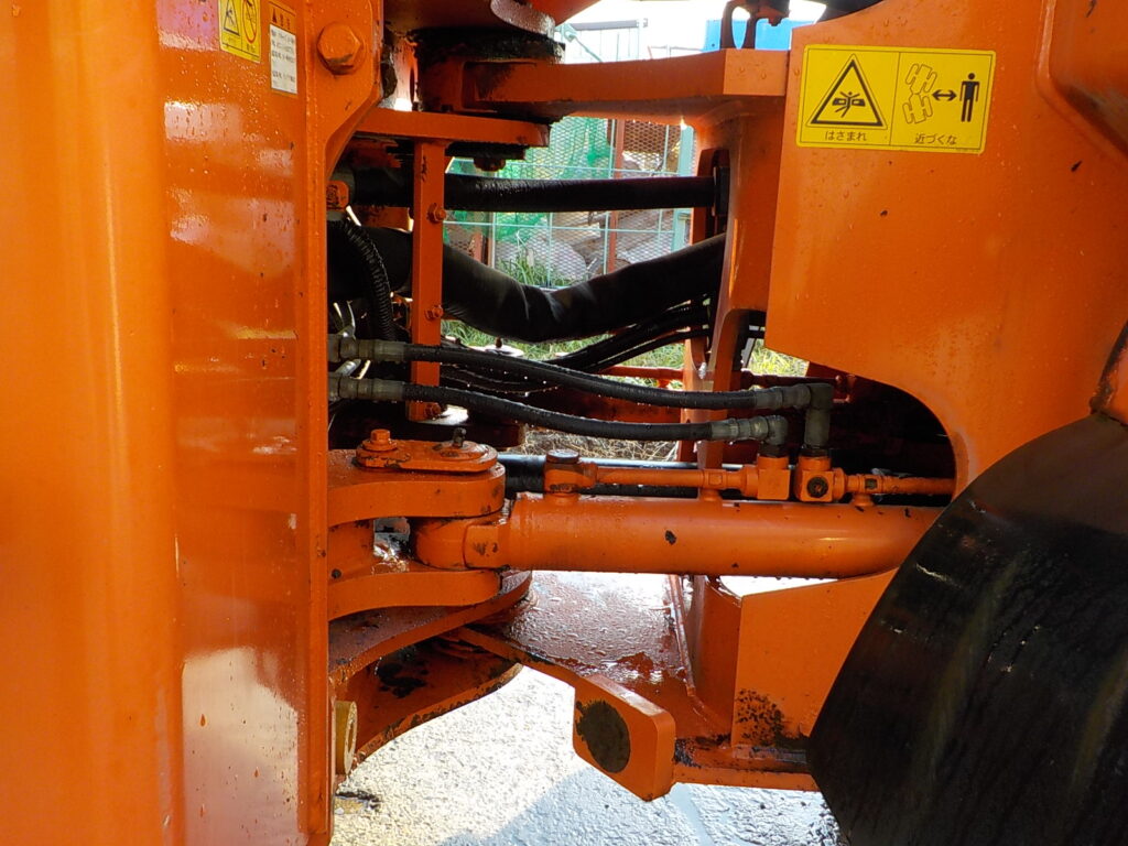 平成25年　日立　ホイールローダー　ZW140　★スノウプラウ★ノーマルバケット付★Wキャビン★エアコン★