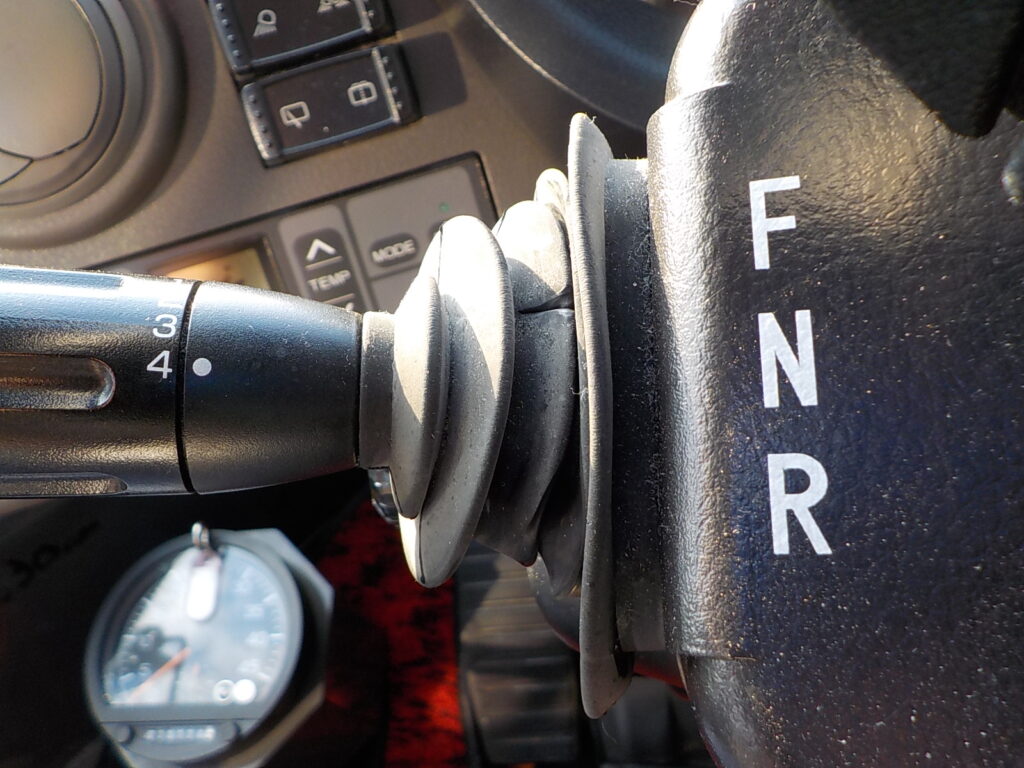 平成25年　日立　ホイールローダー　ZW140　★スノウプラウ★ノーマルバケット付★Wキャビン★エアコン★