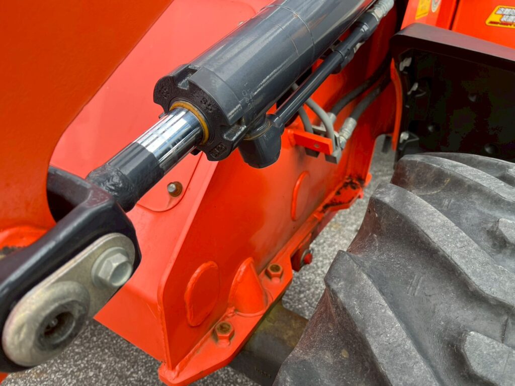 令和元年製　R430M　0.4㎥　スノータイヤ装備　750HR