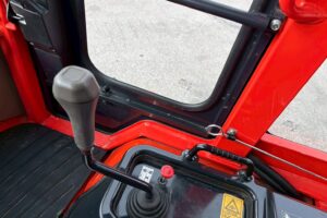 サムネイル: 令和元年製　R430M　0.4㎥　スノータイヤ装備　750HR