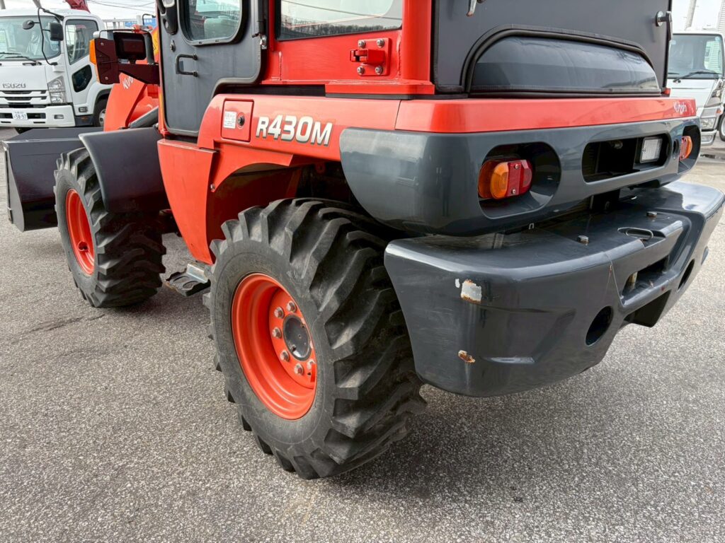 令和元年製　R430M　0.4㎥　スノータイヤ装備　750HR