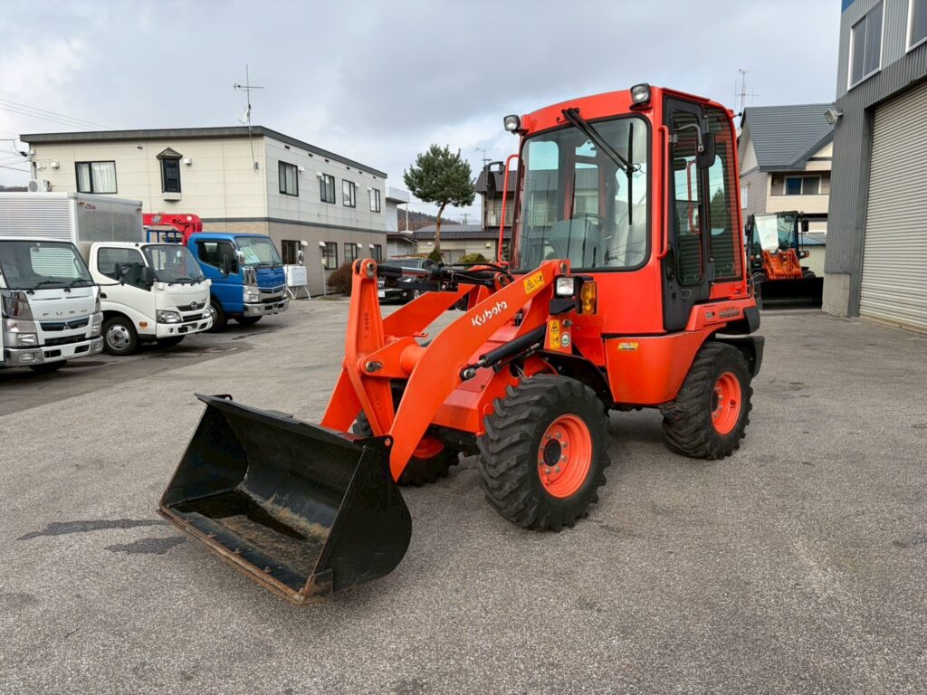 令和元年製　R430M　0.4㎥　スノータイヤ装備　750HR