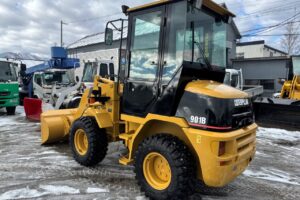 サムネイル: 平成18年　ＣＡＴ　９０１Ｂ　スノースパイクタイヤ装着車　0.4立米