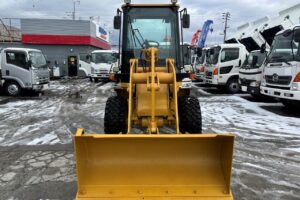 サムネイル: 平成18年　ＣＡＴ　９０１Ｂ　スノースパイクタイヤ装着車　0.4立米