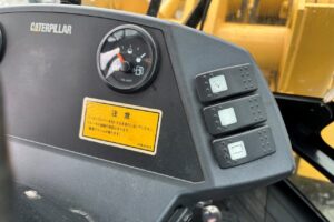 サムネイル: 平成18年　ＣＡＴ　９０１Ｂ　スノースパイクタイヤ装着車　0.4立米