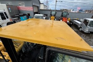 サムネイル: 平成18年　ＣＡＴ　９０１Ｂ　スノースパイクタイヤ装着車　0.4立米