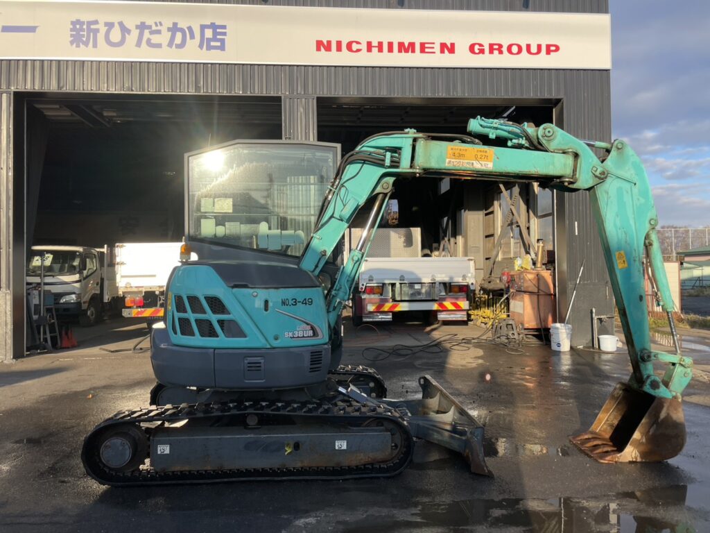 平成２５年　バックホー　コベルコ　ＳＫ３８ＵＲ　0.07㎥　後方超小旋回　クレーン仕様