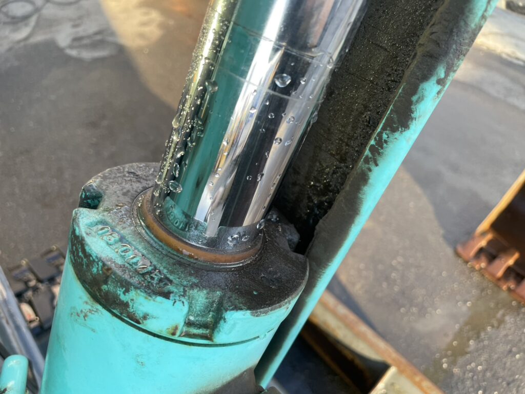 平成２５年　バックホー　コベルコ　ＳＫ３８ＵＲ　0.07㎥　後方超小旋回　クレーン仕様