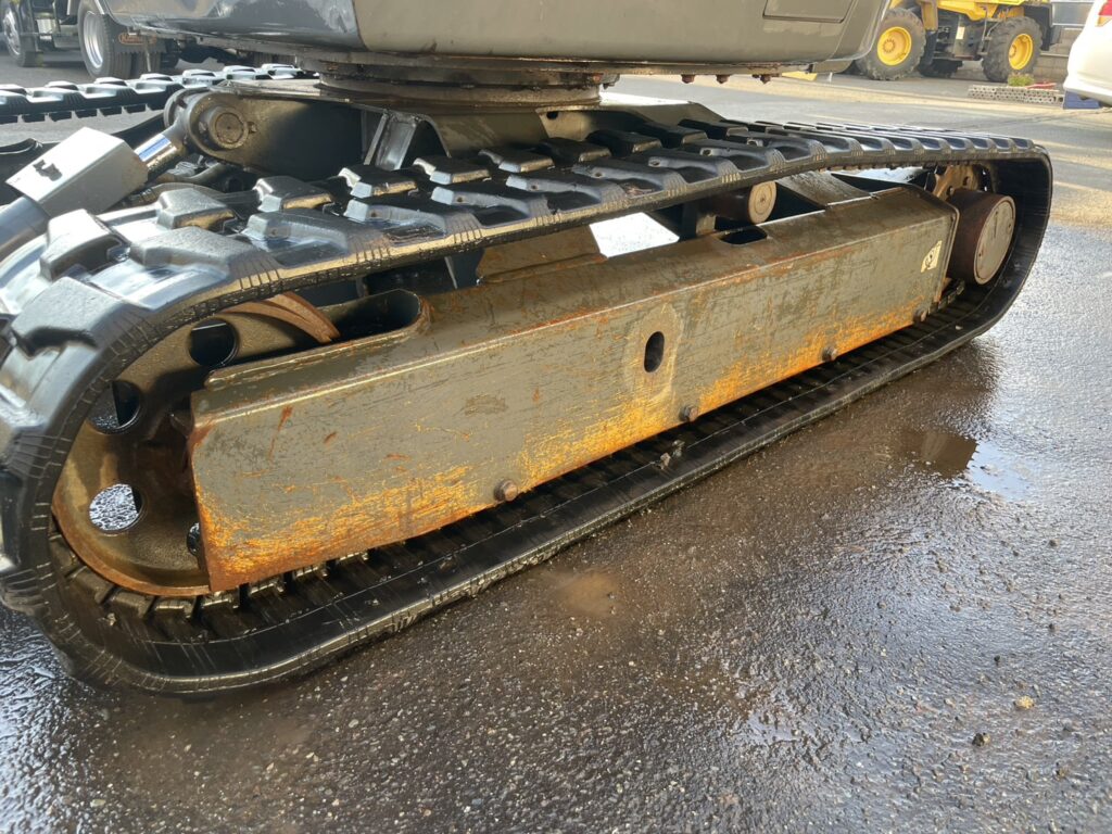 平成２５年　バックホー　コベルコ　ＳＫ３８ＵＲ　0.07㎥　後方超小旋回　クレーン仕様