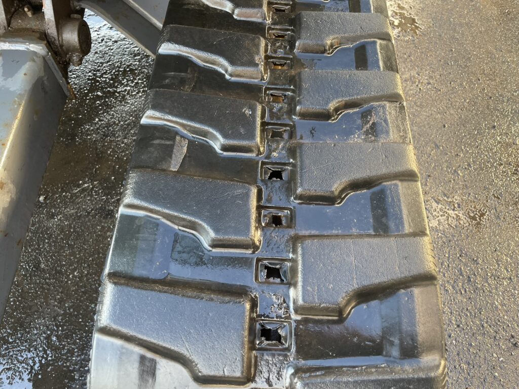 平成２５年　バックホー　コベルコ　ＳＫ３８ＵＲ　0.07㎥　後方超小旋回　クレーン仕様