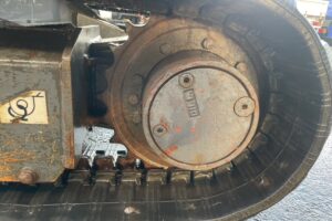 サムネイル: 平成２５年　バックホー　コベルコ　ＳＫ３８ＵＲ　0.07㎥　後方超小旋回　クレーン仕様