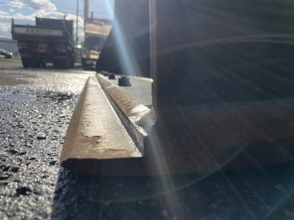 令和３年　ホイールローダー　日立　ＺＷ80S-5B　0.9㎥　スノースパイクタイヤ　使用時間2010時間　　　