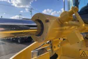 サムネイル: 令和３年　ホイールローダー　日立　ＺＷ80S-5B　0.9㎥　スノースパイクタイヤ　使用時間2010時間　　　