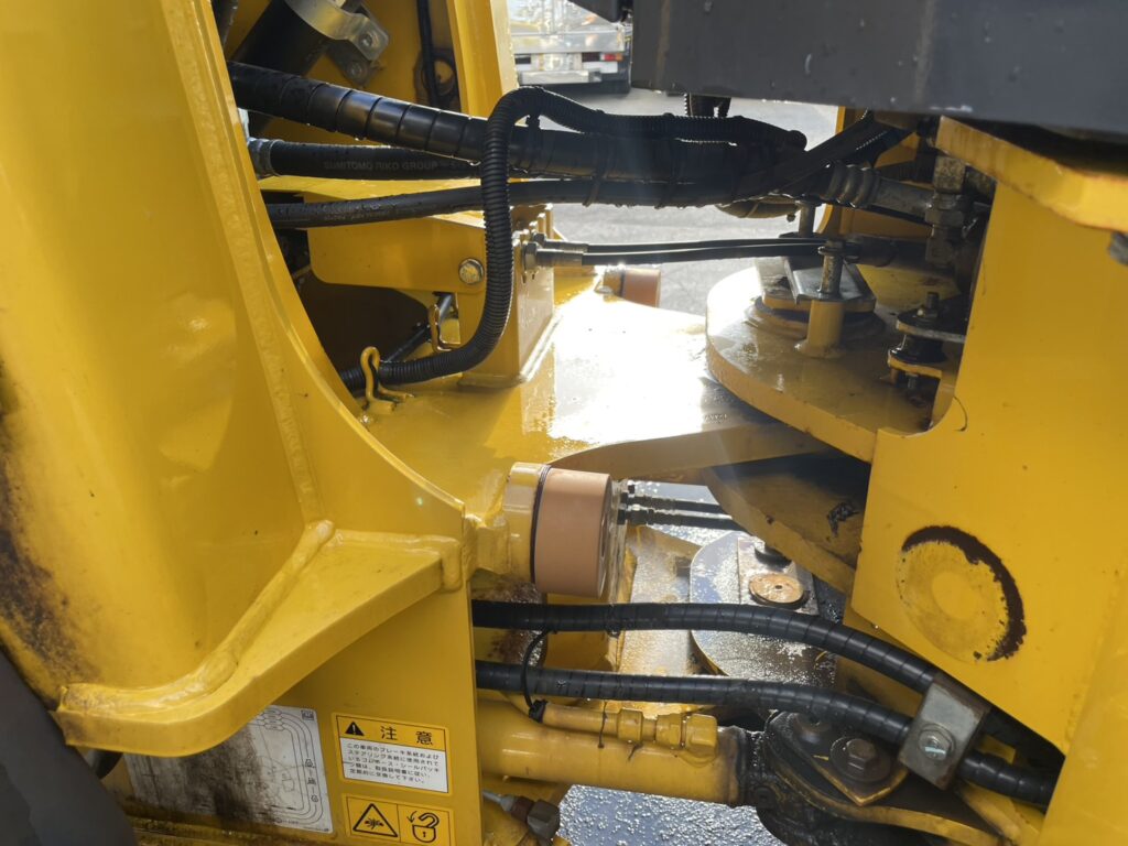 令和３年　ホイールローダー　日立　ＺＷ80S-5B　0.9㎥　スノースパイクタイヤ　使用時間2010時間　　　