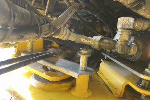 サムネイル: 令和３年　ホイールローダー　日立　ＺＷ80S-5B　0.9㎥　スノースパイクタイヤ　使用時間2010時間　　　