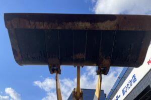 サムネイル: 令和３年　ホイールローダー　日立　ＺＷ80S-5B　0.9㎥　スノースパイクタイヤ　使用時間2010時間　　　