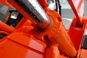 サムネイル: 平成26年　クボタ　ホイールローダー　R430Z　★0.4立米◆バケット幅157㎝★使用時間約850HR★