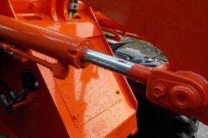 サムネイル: 平成26年　クボタ　ホイールローダー　R430Z　★0.4立米◆バケット幅157㎝★使用時間約850HR★