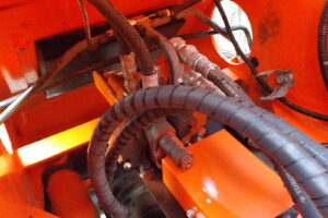 サムネイル: 平成26年　クボタ　ホイールローダー　R430Z　★0.4立米◆バケット幅157㎝★使用時間約850HR★