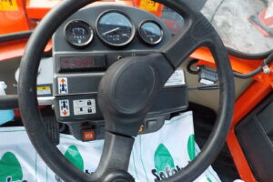 サムネイル: 平成26年　クボタ　ホイールローダー　R430Z　★0.4立米◆バケット幅157㎝★使用時間約850HR★