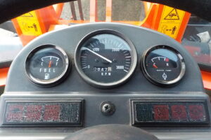 サムネイル: 平成26年　クボタ　ホイールローダー　R430Z　★0.4立米◆バケット幅157㎝★使用時間約850HR★