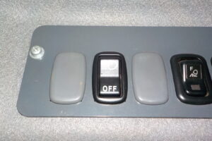 サムネイル: 平成26年　クボタ　ホイールローダー　R430Z　★0.4立米◆バケット幅157㎝★使用時間約850HR★