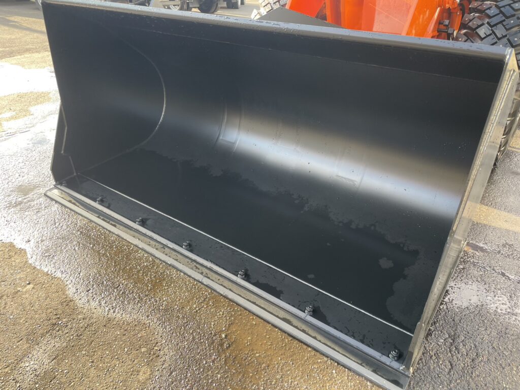 令和7年　ZW80S-5B　0.9㎥　バケット幅199cm　スノースパイクタイヤ　車検令和9年11月