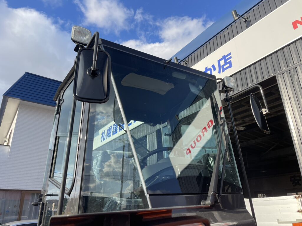 令和7年　ZW80S-5B　0.9㎥　バケット幅199cm　スノースパイクタイヤ　車検令和9年11月