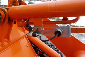 サムネイル: 平成26年　日立　ホイールローダー　ZW20　★0.3立米★タイヤチェーン４本★使用時間約320HR★