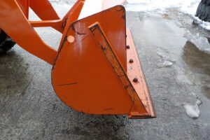 サムネイル: 平成26年　日立　ホイールローダー　ZW20　★0.3立米★タイヤチェーン４本★使用時間約320HR★