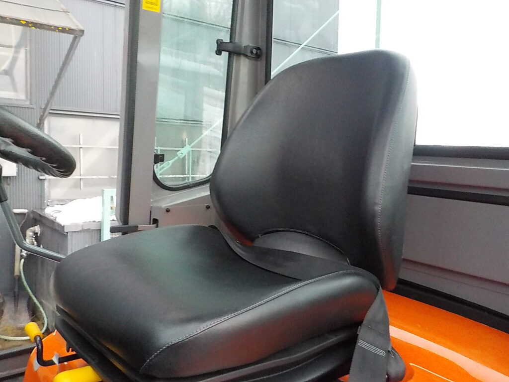 平成26年　日立　ホイールローダー　ZW20　★0.3立米★タイヤチェーン４本★使用時間約320HR★