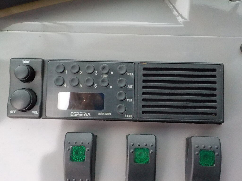 平成26年　日立　ホイールローダー　ZW20　★0.3立米★タイヤチェーン４本★使用時間約320HR★