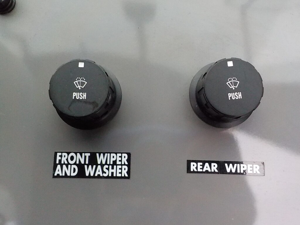 平成26年　日立　ホイールローダー　ZW20　★0.3立米★タイヤチェーン４本★使用時間約320HR★