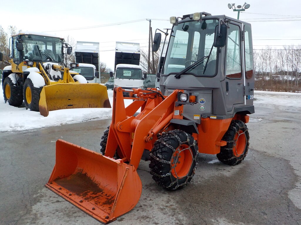 平成26年　日立　ホイールローダー　ZW20　★0.3立米★タイヤチェーン４本★使用時間約320HR★
