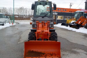 サムネイル: 平成26年　日立　ホイールローダー　ZW20　★0.3立米★タイヤチェーン４本★使用時間約320HR★