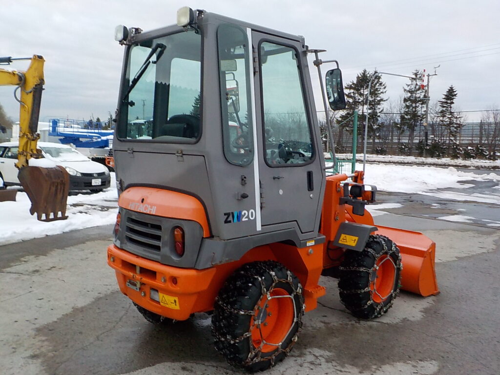 平成26年　日立　ホイールローダー　ZW20　★0.3立米★タイヤチェーン４本★使用時間約320HR★